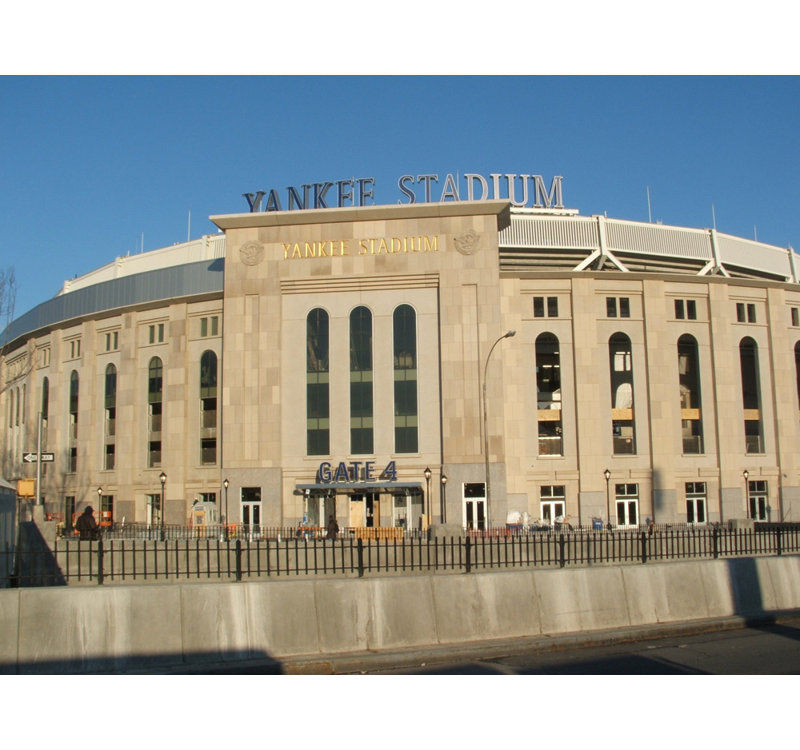 Yankee Stadium, H 14 po x l 18 po