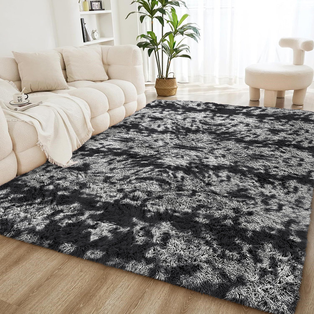 Machine Tufted Shag Area Rug