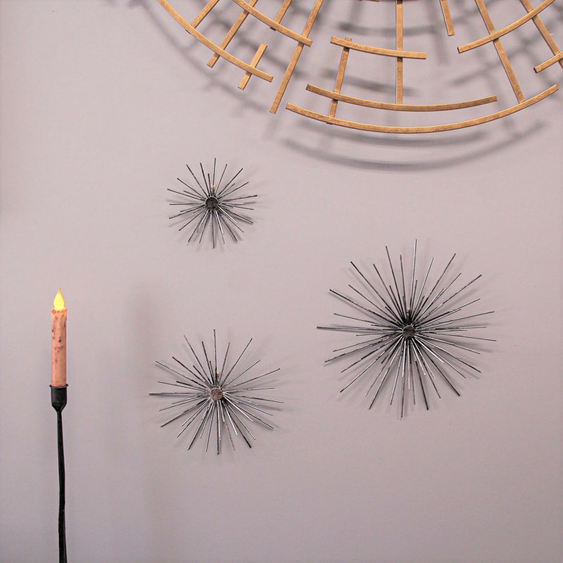 Ensemble de 3 décorations murales en forme d’étoile atomique Mid-Century vieillie, Argent
