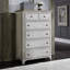 Grand lit Harlowe avec commode et miroir, ensemble de chambre à coucher avec commode-140640969-162618737