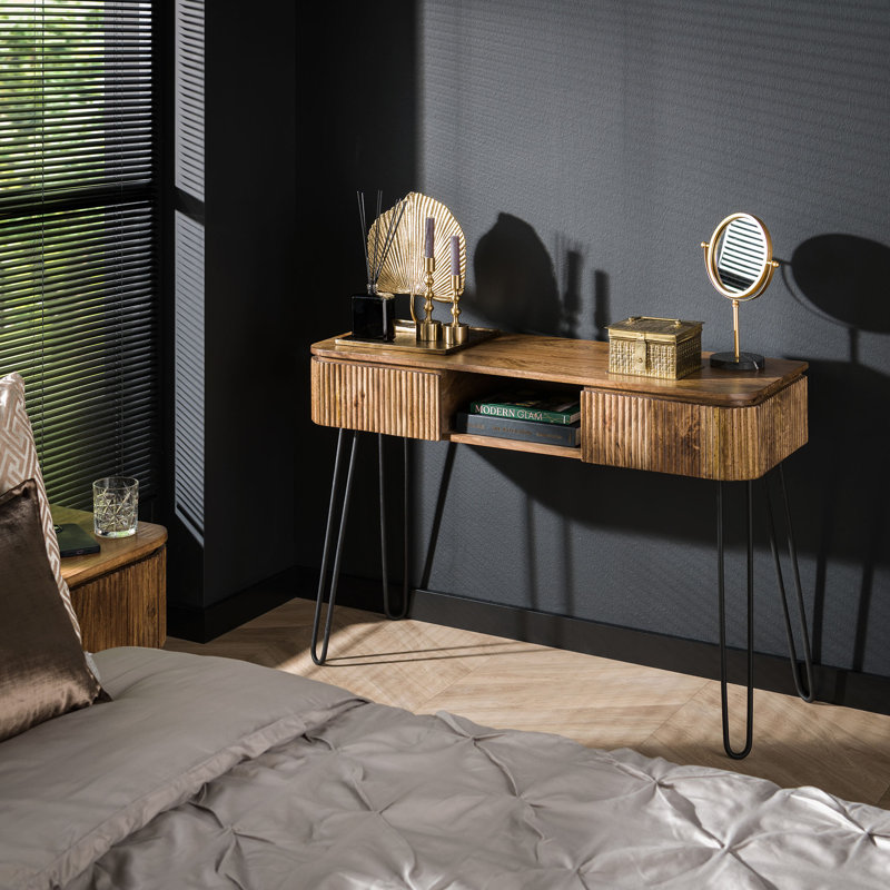 Salisbury Dressing Table