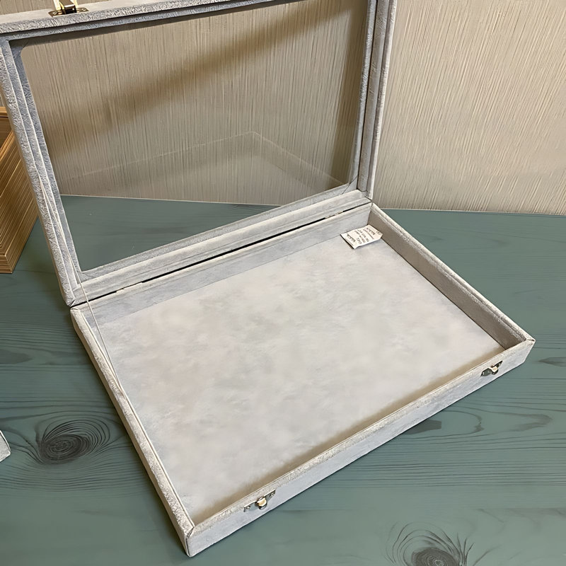 Plateau à bijoux +