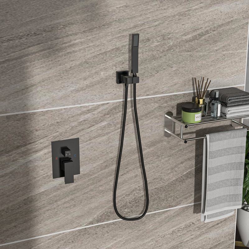 Système de double pomme de douche - carré de 12 pouces, noir mat, fixé à la main dans un carré noir