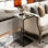 Table de bout en forme de C en acrylique transparent, table d'appoint de canapé moderne pour le salon, table à collation minimaliste avec design flottant