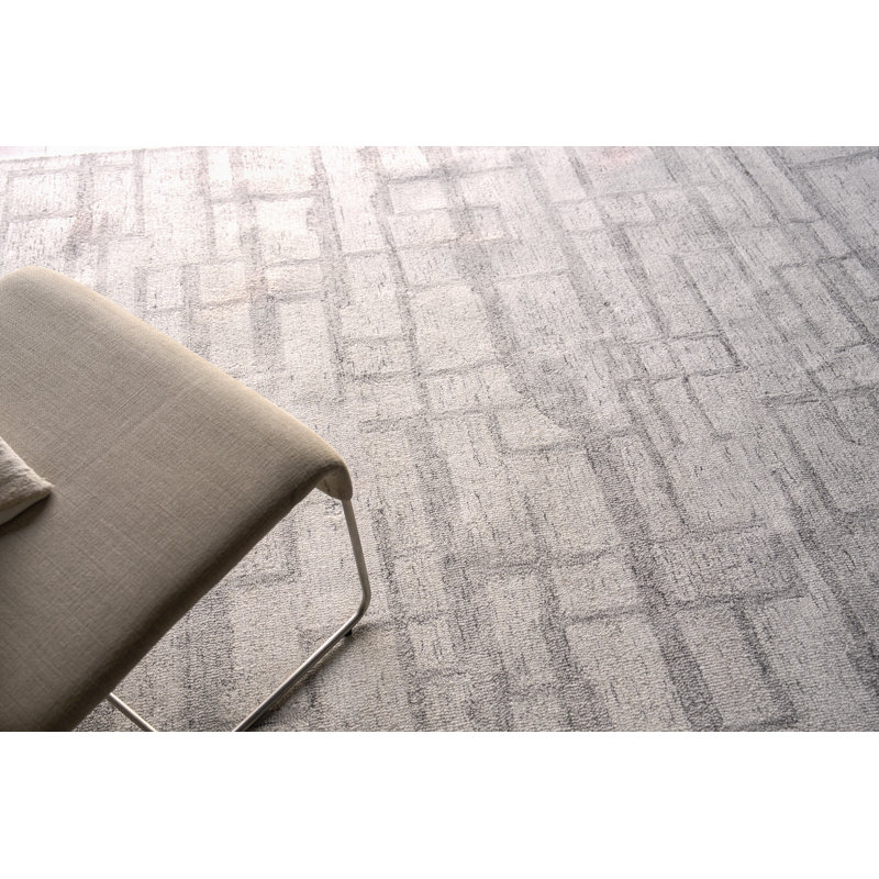 Ivory and Gray Hand-Tufted Wool 10' x 14' Geometric Rug