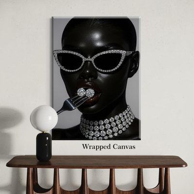 Art mural sur toile Fashion Black Girl, affiche de femme afro-américaine de luxe, décoration murale de culture noire urbaine, verres à diamants et image de collier pour appartement de dortoir pour filles, toile 16 x 24 po