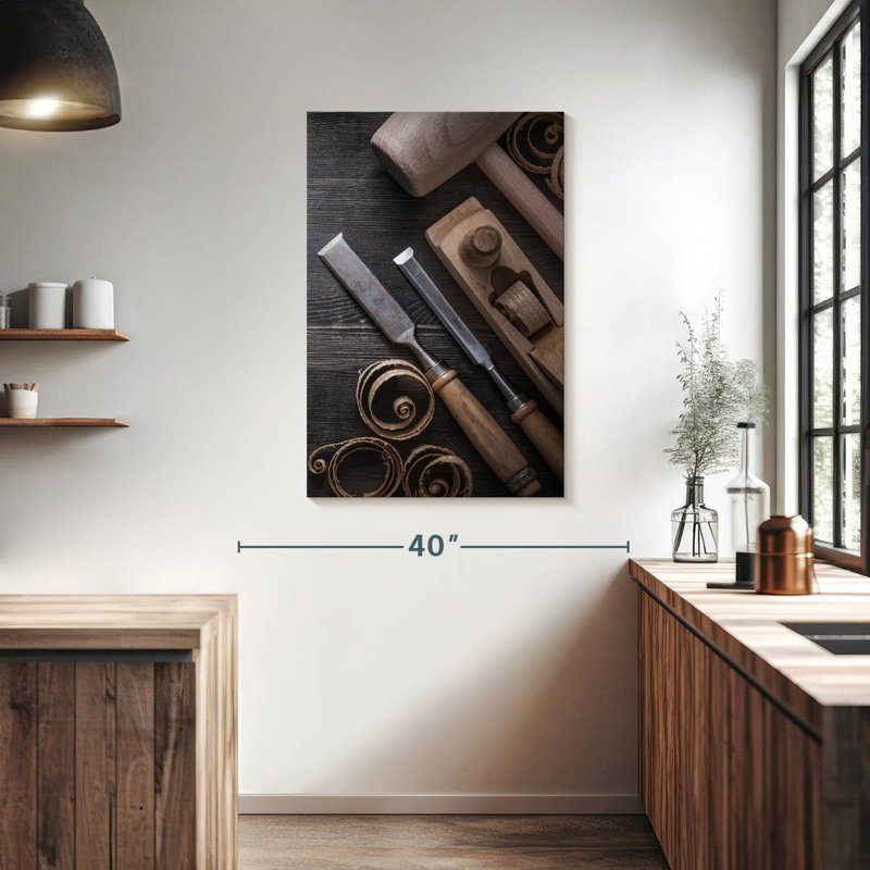 Outils de charpentier, H 39 po x l 26 po