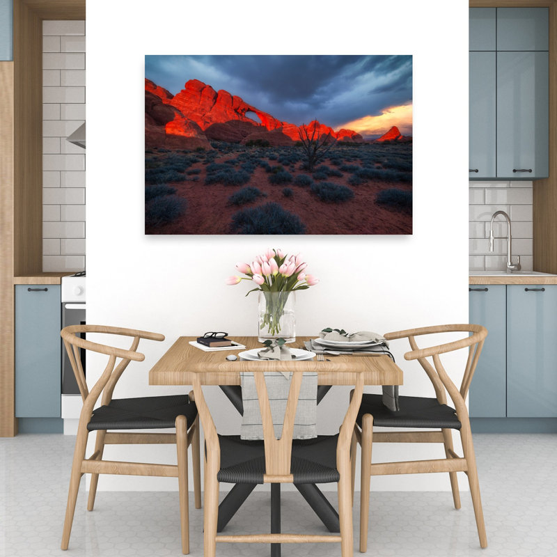 «Dramatic Red Arch Sunset», impression d'art dramatique coloré de paysage abstrait, H 48 po x l 32 po