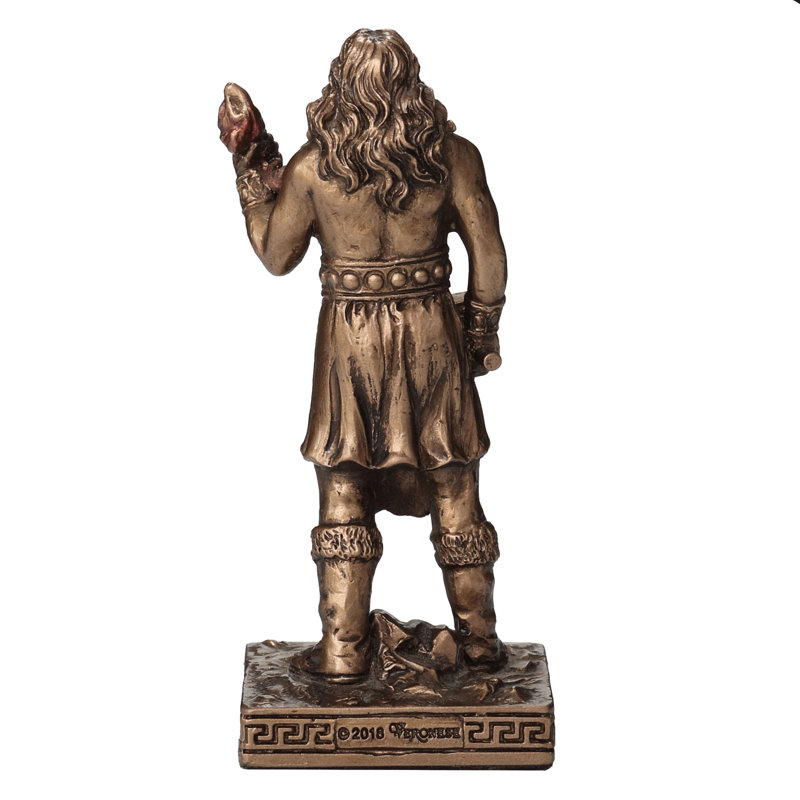Statue Atifete