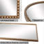 Miroir doré antique avec cadre perlé-668186770