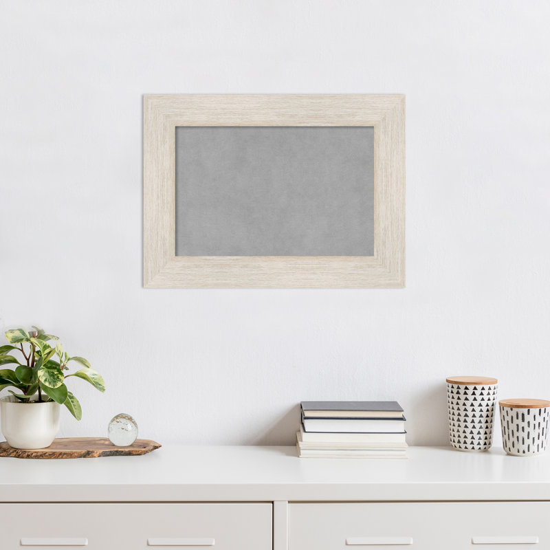 Tableau magnétique à cadre blanc délavé en bois franc, H 17 po x l 23 po