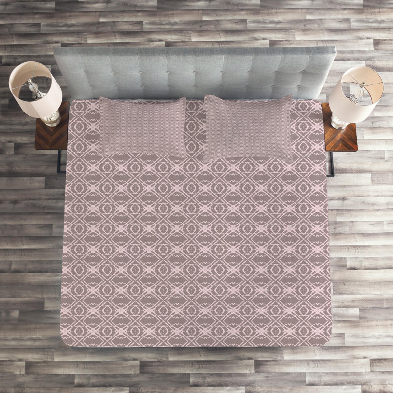 Traditional Damask Coverlet, King Bedspread + 2 Shams, Brown Damask