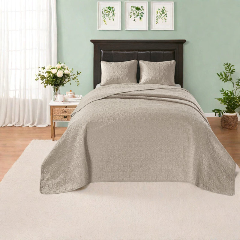 Comfortable Khaki Reversible King Bedding Sets For Home Use