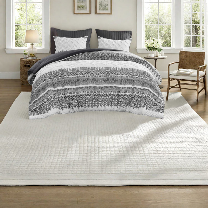 Charming Farmhouse Cotton Bedding Sets With Tufted Chenille Design