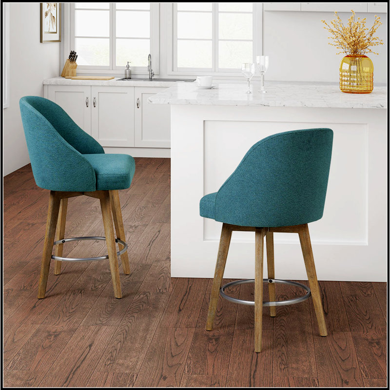 Élégant tabouret de comptoir pivotant avec pieds en bois massif, parfait pour les cuisines et les bars modernes, combinant style et fonctionnalité.