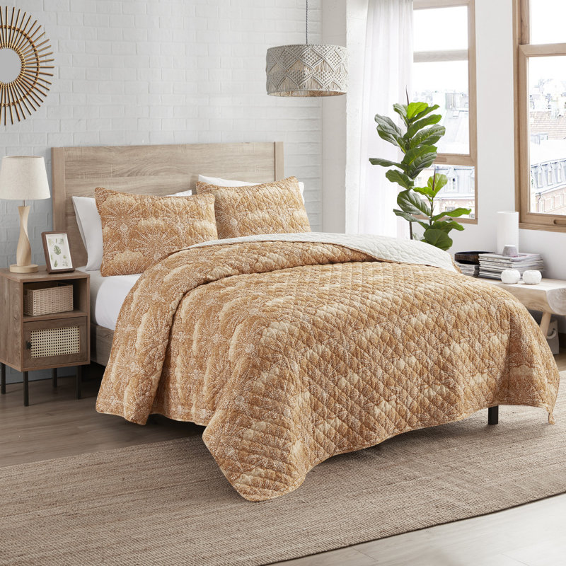 Panther Ombre Medallion Boho Quilt Set, Full Quilt + 2 Standard Shams