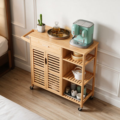 Chariot de cuisine en bambou pour îlot de cuisine sur roulettes, buffet de rangement roulant avec grand tiroir, tablettes ouvertes, porte-serviettes et armoire à deux portes, chariot de service mobile pour la salle à manger et le salon