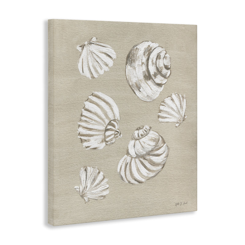 «Beach Shell Treasures», art mural sur toile par Yvette St. Amant, H 30 po x l 24 po