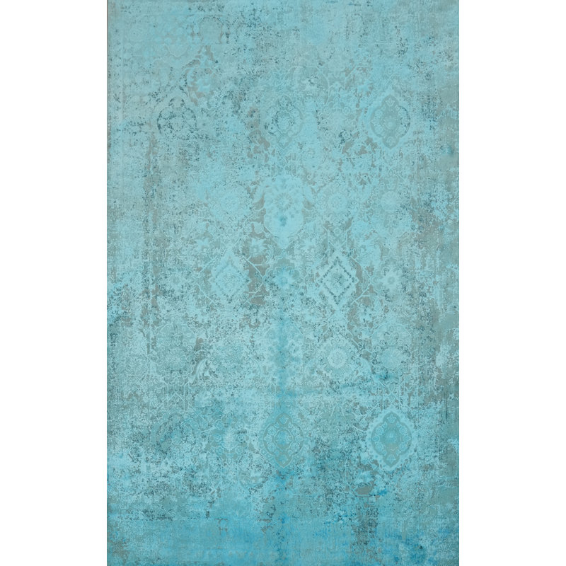 Elegant Distressed Blue Rug for a Tranquil Home Ambiance 5x7