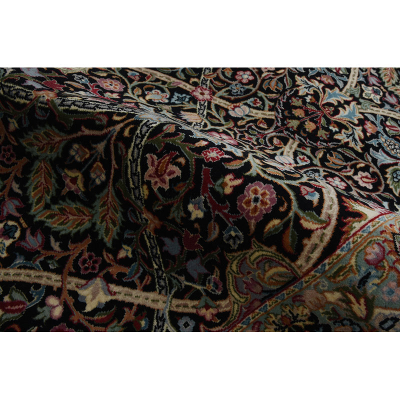 Tapis traditionnel en laine noué à la main