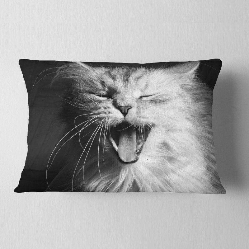 Yawning White Cat - Coussin imprimé animal