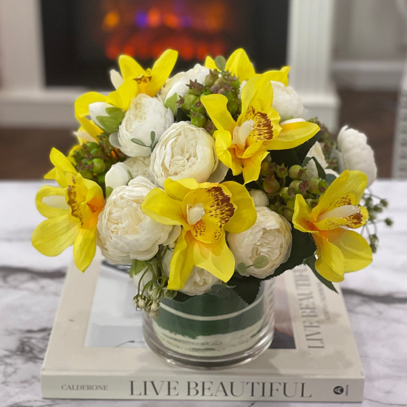 Arrangement floral orchidée dans un vase, Jaune / blanc