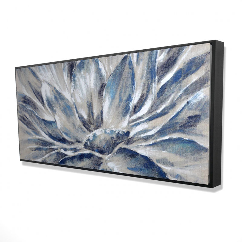 Blue And Gray Flower Print On Canvas, H 48 po x l 24 po