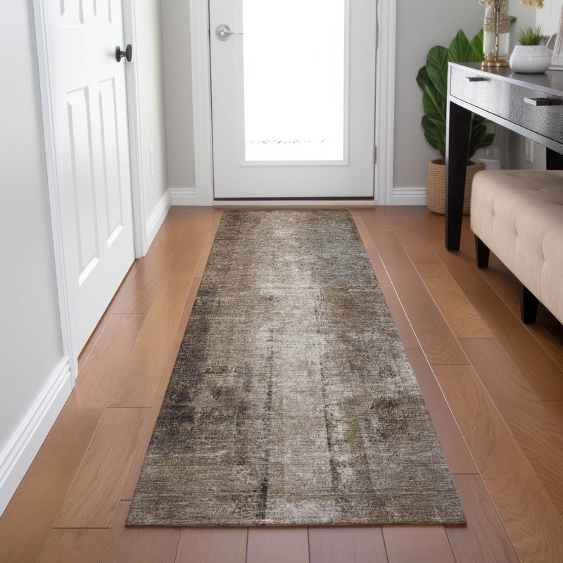 Tapis intérieur / extérieur brun lavable à la machine Xhevrie, Tapis de couloir 2 pi 3 po x 7 pi 6 po