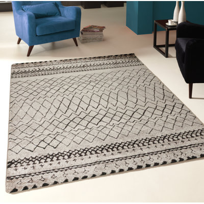 Mckayla Southwestern Area Rug