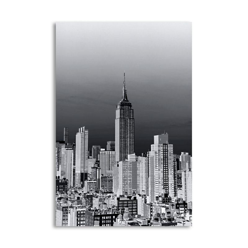 «New York Cityscape Négative B and W», reproduction de photo, H 36 po x l 24 po x P 0,01 po, Papier