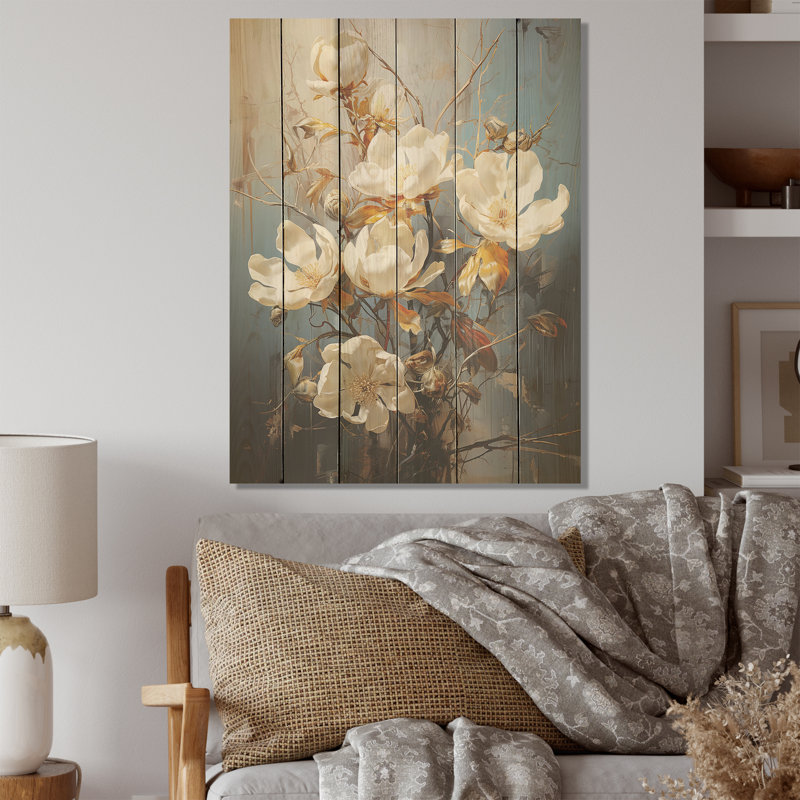 «Magnolias I», art mural sur bois de pin naturel d'extravagance dorée, H 32 po x l 24 po