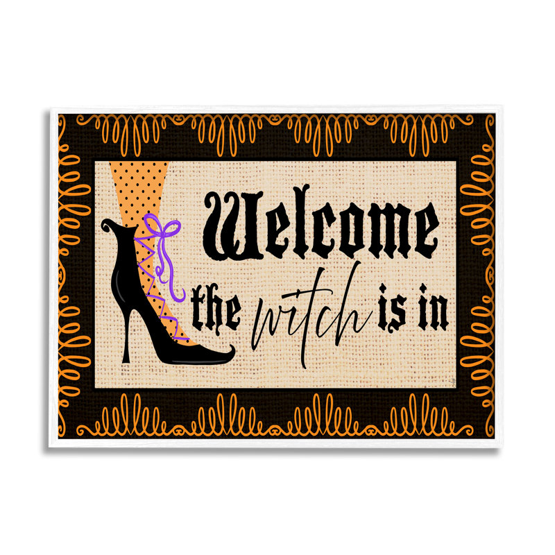 «The Witch Is in Sign Spooky Halloween Welcome» par Andi Metz - impression, Giclée encadrée blanc bord de mer