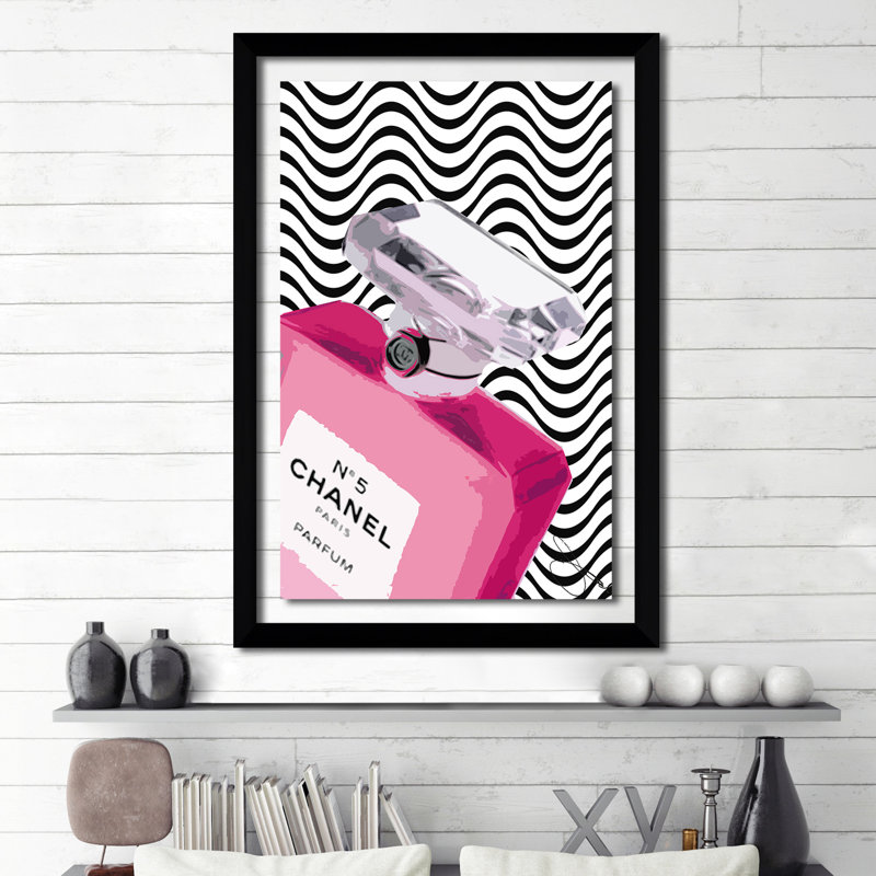 « c# 5 en rose », impression sur toile, H 49,5 po x l 33,5 po x P 1 po, Cadre noir