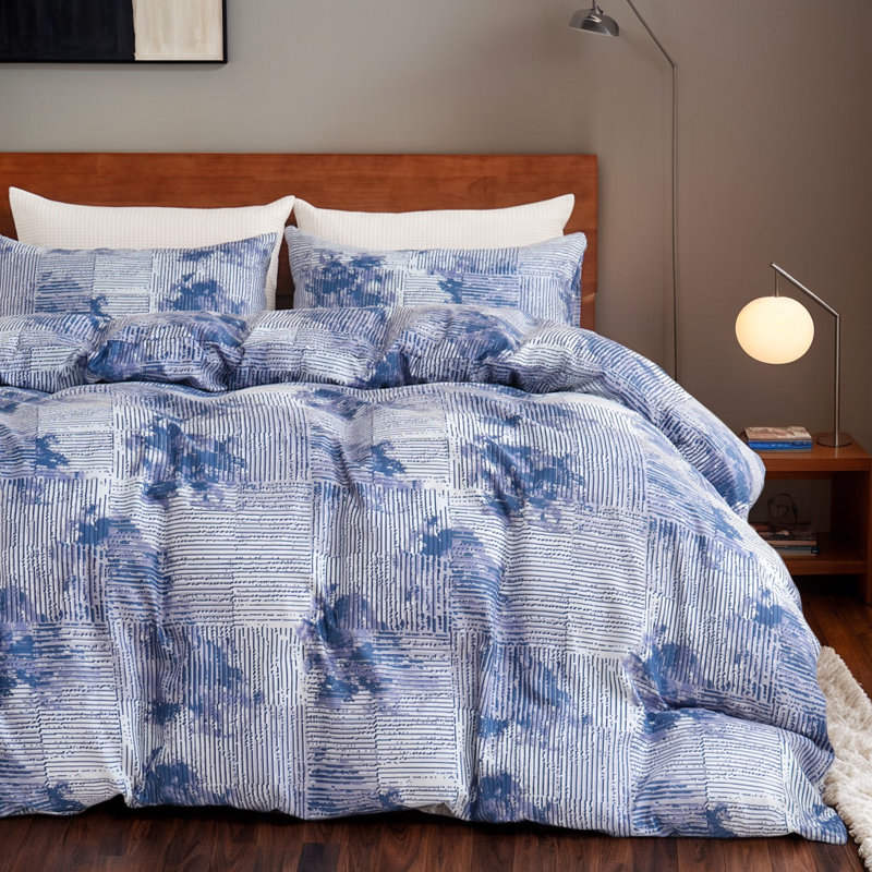 Dailynap Blue Floral Print Bedding Set, King Duvet Cover & Insert + 2 Pillowcases