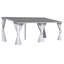 Pergola blanche avec toit rigide et abri de jardin avec rideaux et moustiquaire-123829700