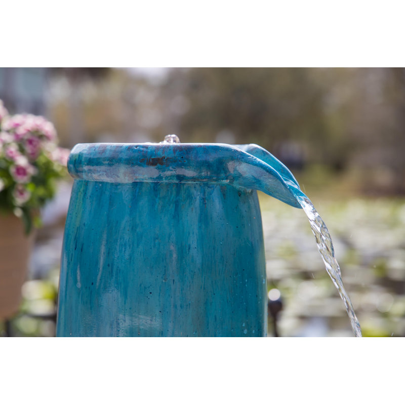 Fontaine en cascade en résine, Bleu texturé