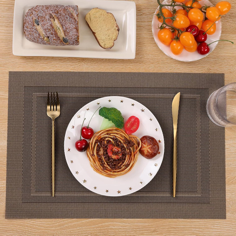 Ensemble de 4 napperons en PVC pour la protection de la table de salle à manger, Marron clair