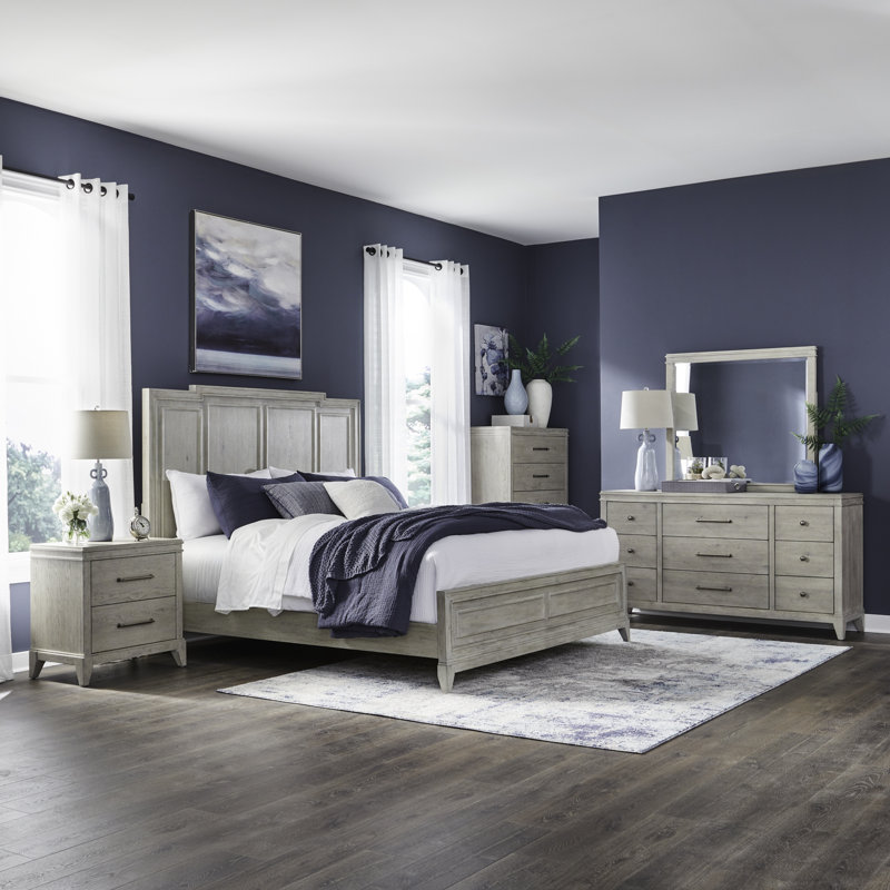 Ensemble de chambre à coucher avec grand lit à panneaux, commode et miroir, commode et deux tables de chevet Aathan, Grand