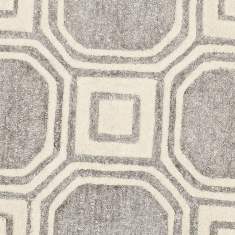 Trakia Hand Tufted Performance Geometric Rug, Round 6'