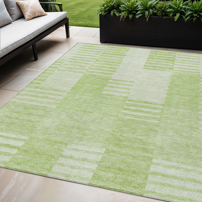 Tapis intérieur / extérieur rayé vert artichaut 5 pi x 8 pi lavable