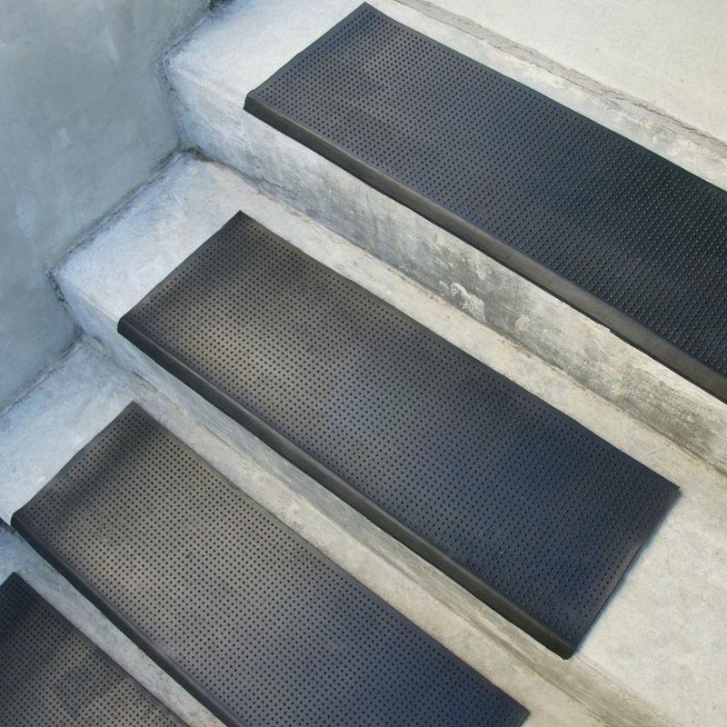 Bejarano Non-Slip Stair Tread