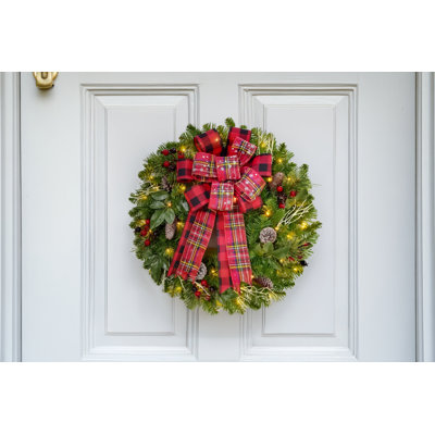 HIGHLAND 66 cm Lighted Mixed Assortment Artificial Wreath