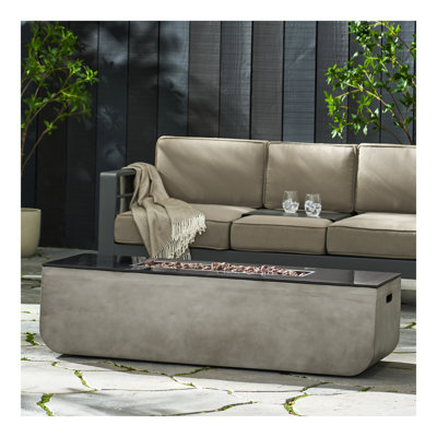 Table de foyer d'extérieur en béton de 56 po pour terrasse, foyer au gaz rectangulaire - 50 000 BTU, gris clair + plateau noir (couvercle de réservoir non inclus)