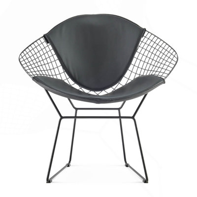 Chaise à structure noire