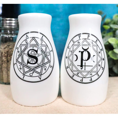 Anisur Wicca Magic Sacred Geometry Interwoven Pentacle Crescent Moons Ceramic Salt and Pepper Shaker Set