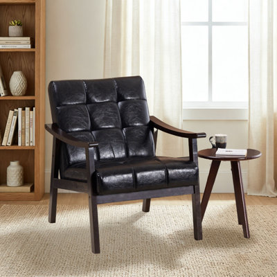 Fauteuil rembourré avec cadre en bois massif de style médiéval