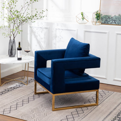 Chaise avec accoudoirs recouverts de tissu d'ameublement