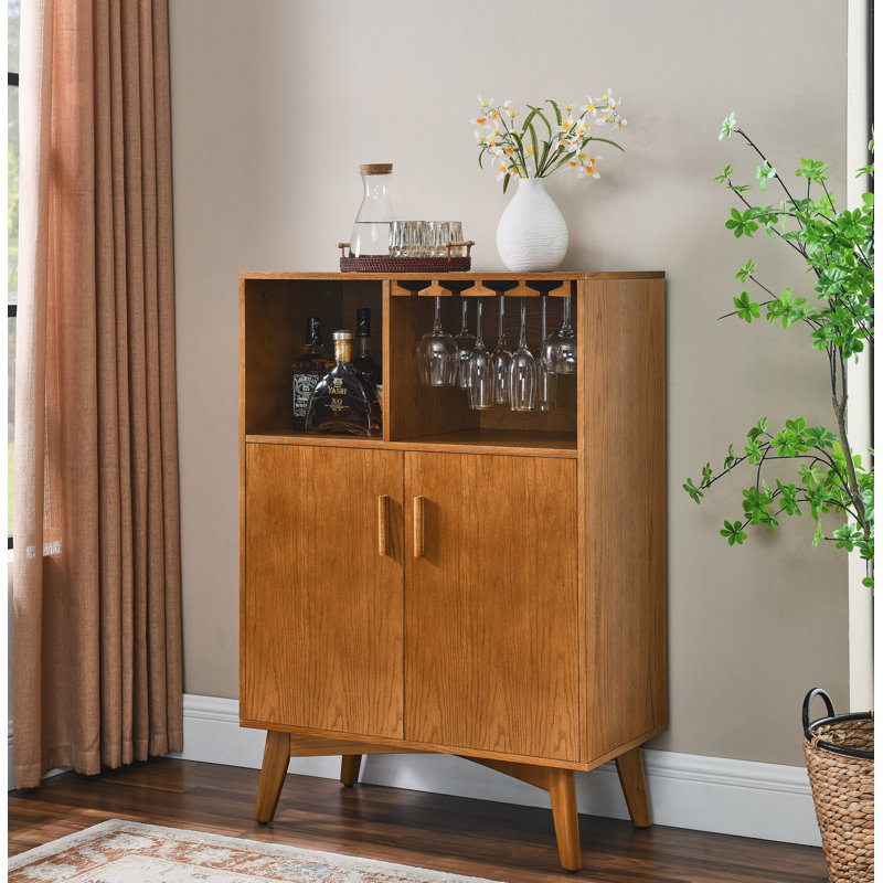 Armoire / porte-bouteilles de vin Parmodh