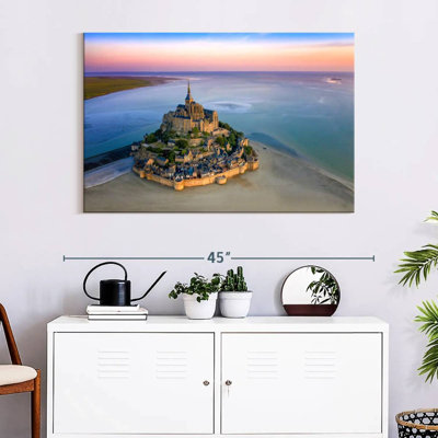 Adella Mont St.-Michel, France, Normandie