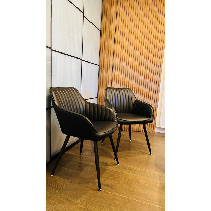Ensemble de 2 chaises de salle à manger avec accoudoirs rembourrés en cuir de polyuréthane noir